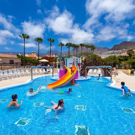 Hotell Tagoro Family & Fun 4*